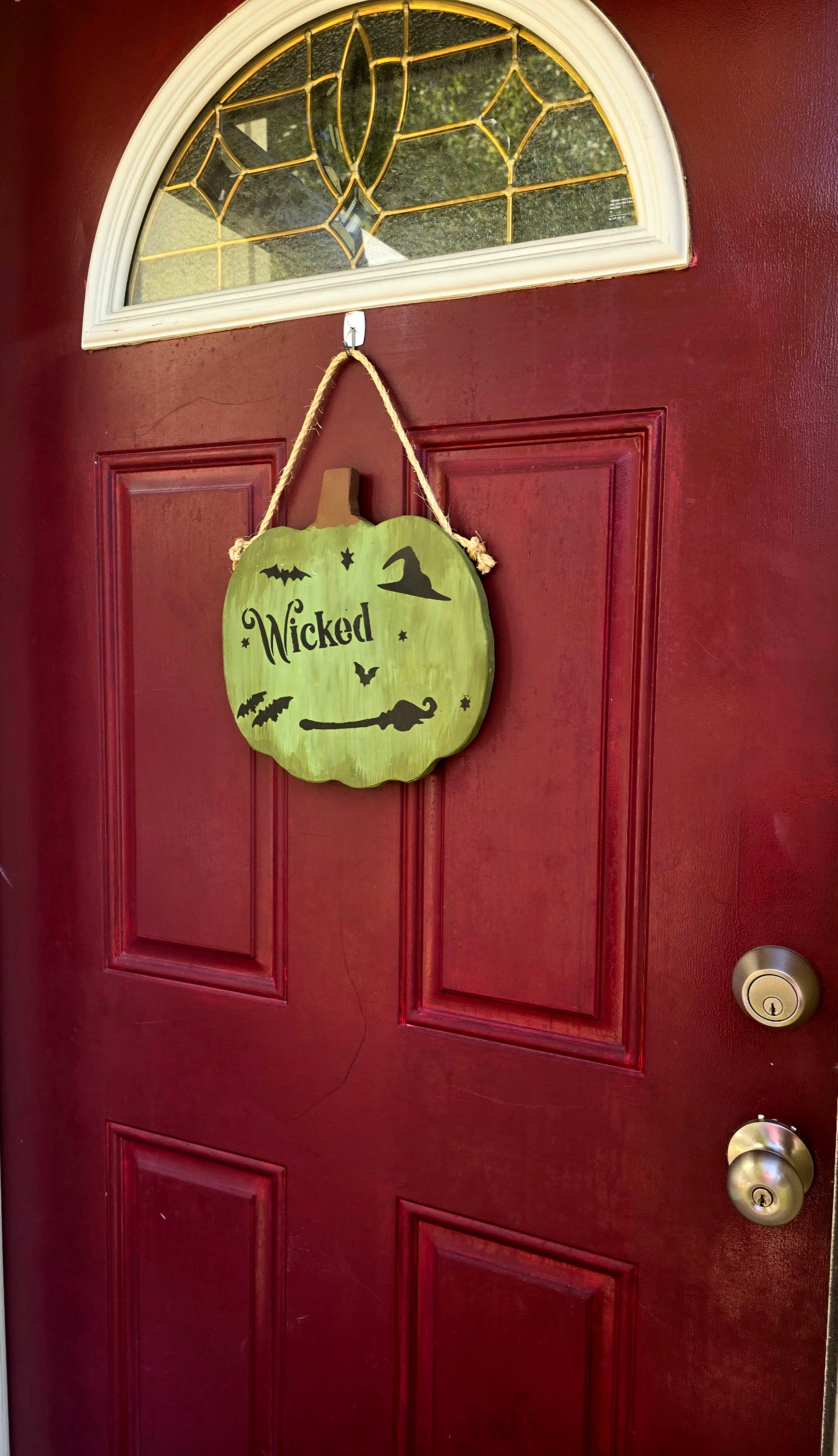 Wickedly Wonderful Halloween Decor: Handcrafted Pumpkin Sign