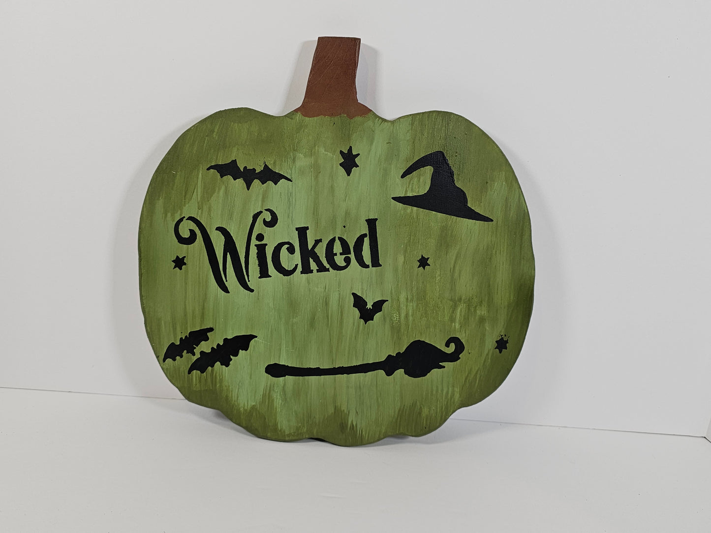 Wickedly Wonderful Halloween Decor: Handcrafted Pumpkin Sign