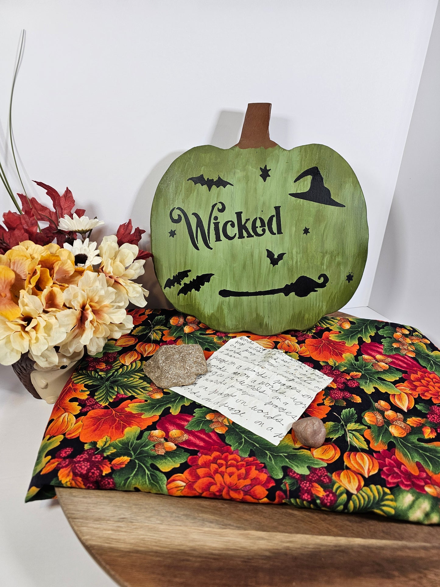 Wickedly Wonderful Halloween Decor: Handcrafted Pumpkin Sign